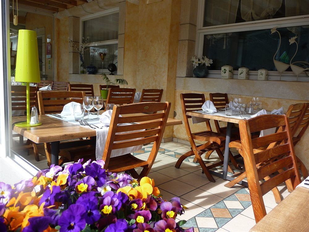 Logis Hotel L'Ayguelade Bielle Экстерьер фото