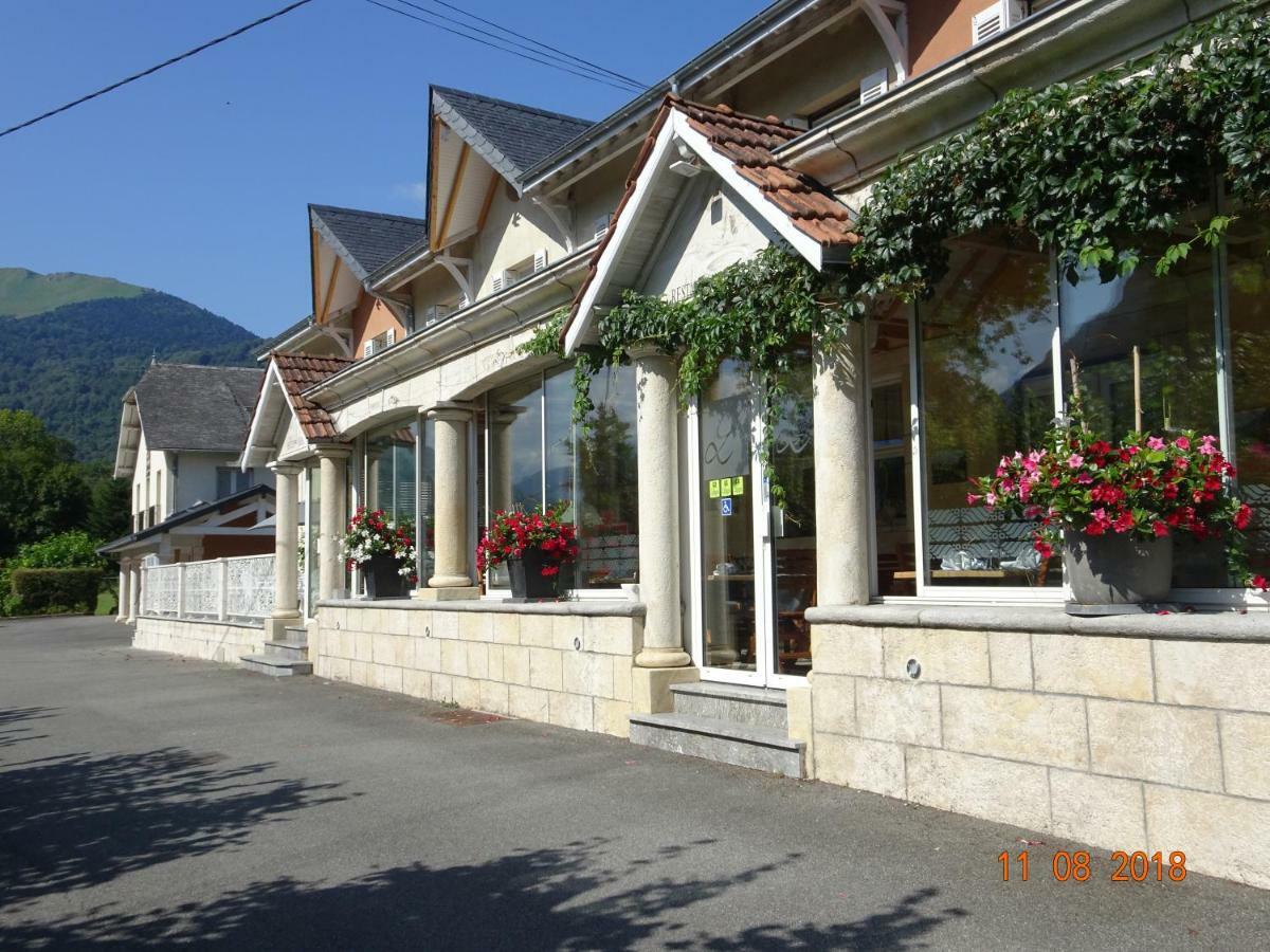 Logis Hotel L'Ayguelade Bielle Экстерьер фото